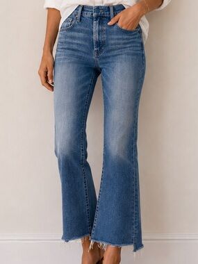 MOTHER The Insider Crop Step Fray Flare Distressed Jeans (Size 23)